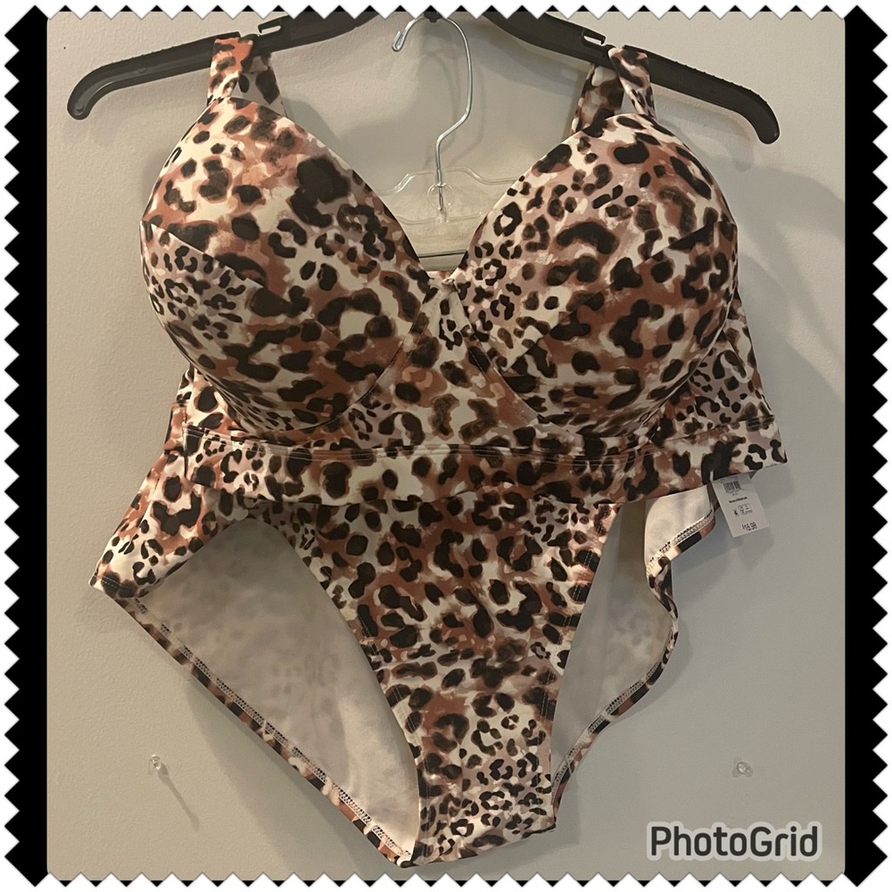 Animal Print 2 piece swimsuit NWTs 3X 24W/26W